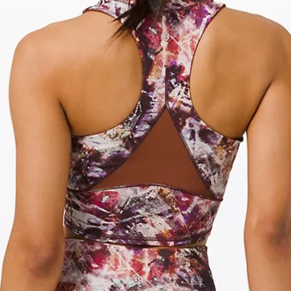 Lululemon everlux and mesh cropped tank - Picture 2 of 4